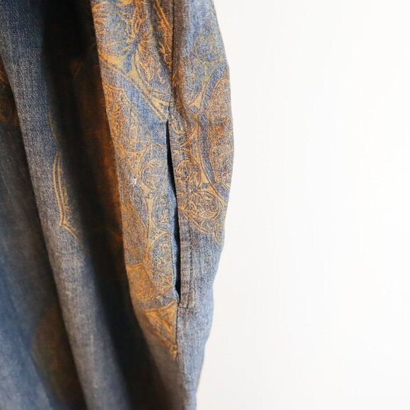 Apple Bottom Blue Denim Fits to Flare Keyhole Dress with side pockets - Picture 4 of 8